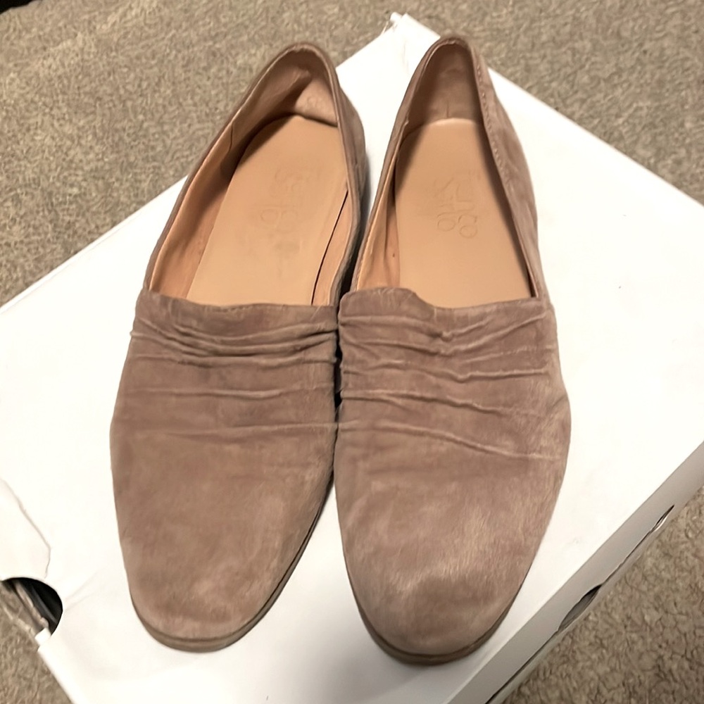 Franco Sarto Suede Fidelity Slip on shoes size 8